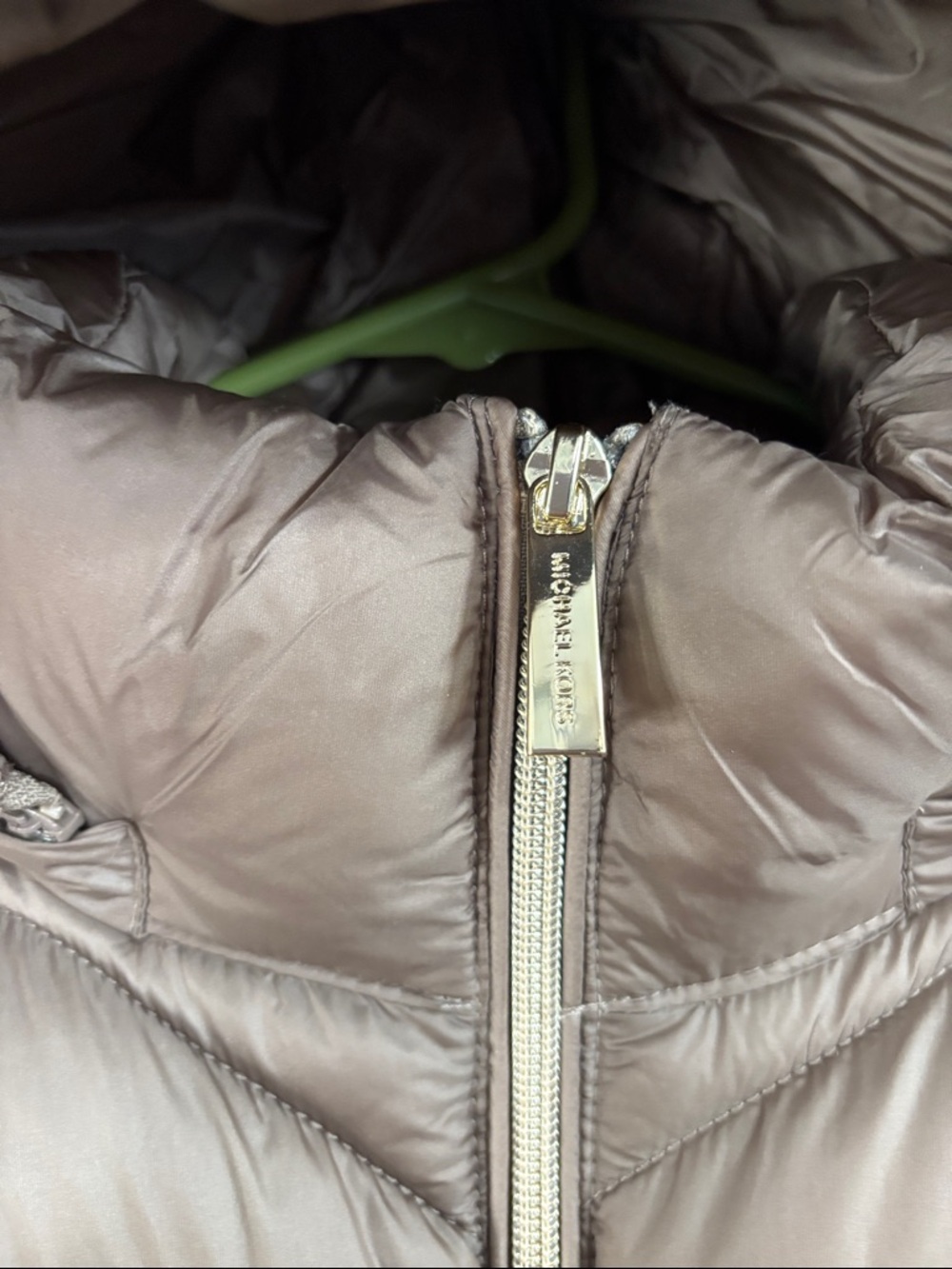 Michael Kors Light Taupe Quilted Packable Puffer Jacket with Hood - Picture 4 of 6